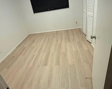 601 Pine Drive - Photo Thumbnail 10