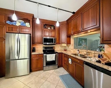 134 Cypress Point Drive - Photo Thumbnail 4
