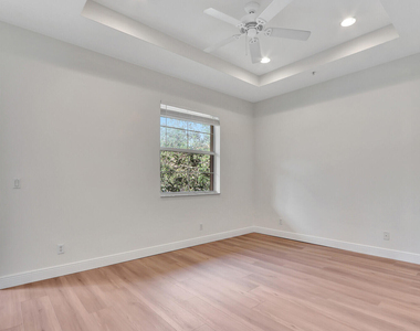 4313 Parkside Drive - Photo Thumbnail 22
