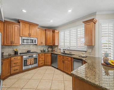 5431 W Folley Street - Photo Thumbnail 5