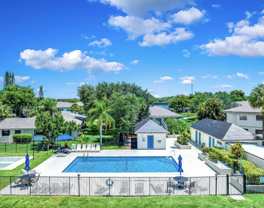 3007 Sw 21st Terrace - Photo Thumbnail 27