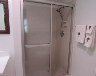 3007 Sw 21st Terrace - Photo Thumbnail 22