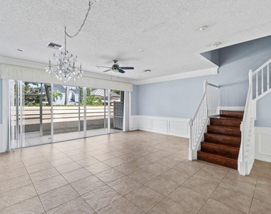 5423 Grand Park Place - Photo Thumbnail 10