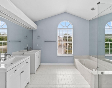 5423 Grand Park Place - Photo Thumbnail 20