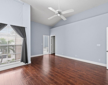 5423 Grand Park Place - Photo Thumbnail 18