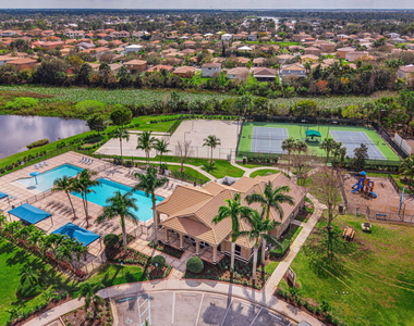 1756 Sw Jamesport Drive - Photo Thumbnail 2
