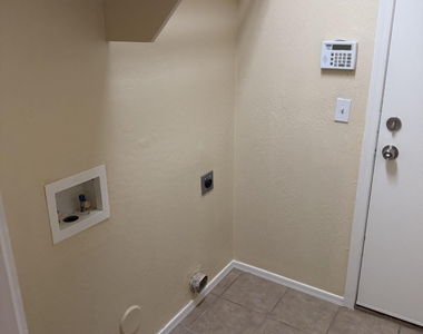 2971 E Pinto Valley Road - Photo Thumbnail 11