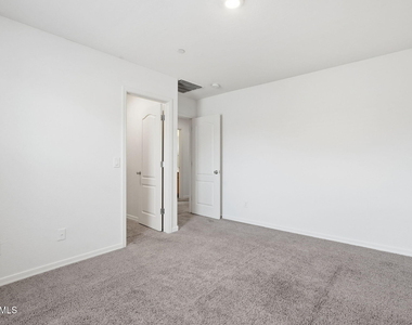 29232 N 123rd Lane - Photo Thumbnail 32
