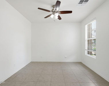 29232 N 123rd Lane - Photo Thumbnail 19