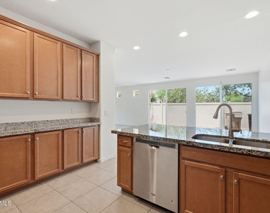 29232 N 123rd Lane - Photo Thumbnail 17