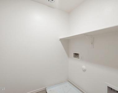 29232 N 123rd Lane - Photo Thumbnail 42