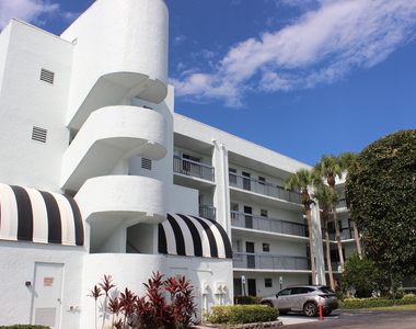 6698 10th Avenue N - Photo Thumbnail 13