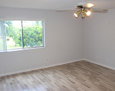 6698 10th Avenue N - Photo Thumbnail 6
