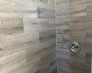 18026 N 41st Street - Photo Thumbnail 4