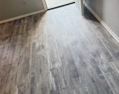 18026 N 41st Street - Photo Thumbnail 9