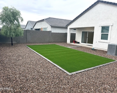 8233 W Clemente Way - Photo Thumbnail 24