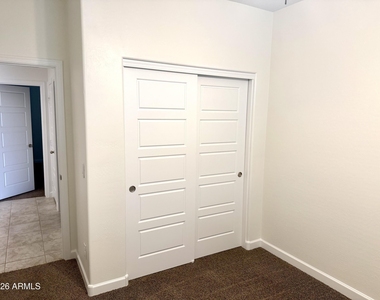 8233 W Clemente Way - Photo Thumbnail 19
