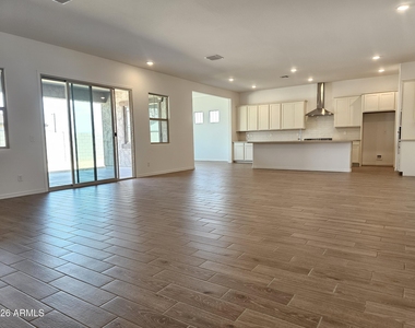 22668 E Starflower Drive - Photo Thumbnail 14