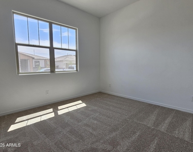 22668 E Starflower Drive - Photo Thumbnail 34