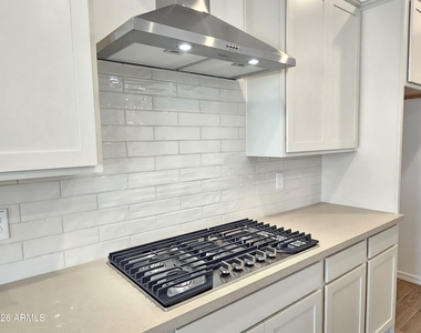 22668 E Starflower Drive - Photo Thumbnail 8
