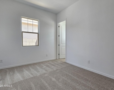 22668 E Starflower Drive - Photo Thumbnail 31