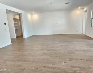 22668 E Starflower Drive - Photo Thumbnail 10