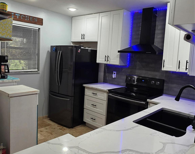 605 Nw 47th Street - Photo Thumbnail 7