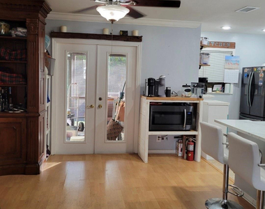 605 Nw 47th Street - Photo Thumbnail 8