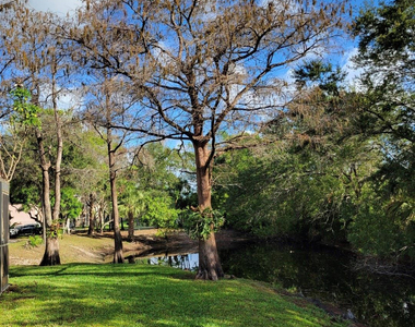 605 Nw 47th Street - Photo Thumbnail 32