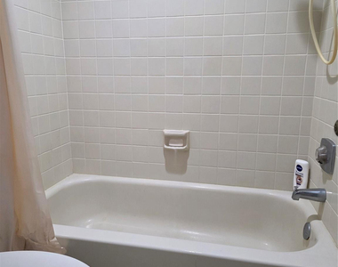 605 Nw 47th Street - Photo Thumbnail 18