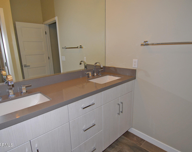6990 E 6th Street - Photo Thumbnail 20