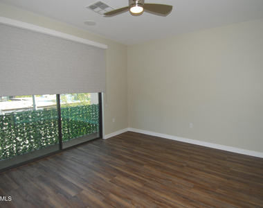 6990 E 6th Street - Photo Thumbnail 10