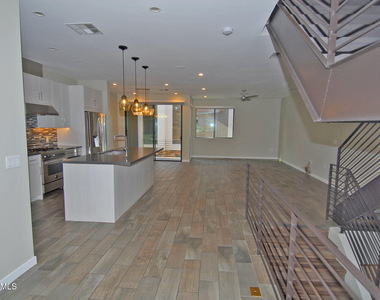 6990 E 6th Street - Photo Thumbnail 5