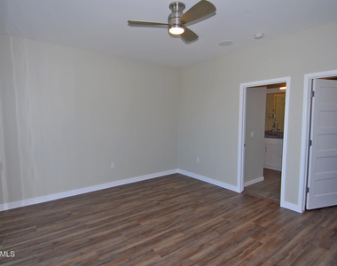 6990 E 6th Street - Photo Thumbnail 9