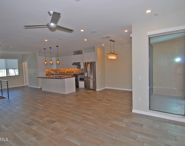 6990 E 6th Street - Photo Thumbnail 6