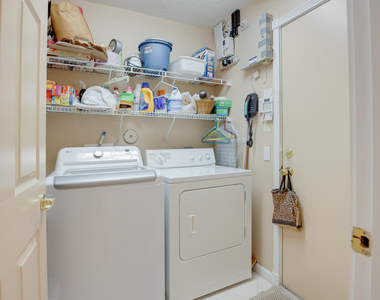 6519 Lucaya Avenue - Photo Thumbnail 19