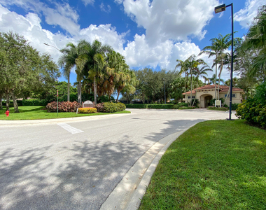 6519 Lucaya Avenue - Photo Thumbnail 50
