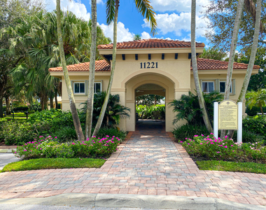 6519 Lucaya Avenue - Photo Thumbnail 52