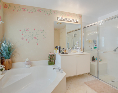 6519 Lucaya Avenue - Photo Thumbnail 14
