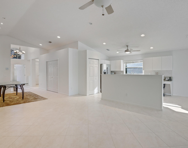 6519 Lucaya Avenue - Photo Thumbnail 4