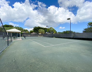 6519 Lucaya Avenue - Photo Thumbnail 57