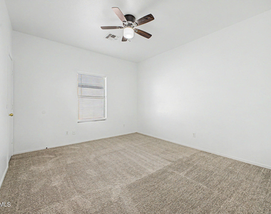 9111 W Cambridge Avenue - Photo Thumbnail 21