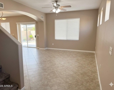 4264 E Baylor Lane - Photo Thumbnail 2