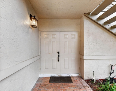 7622 Elm Ridge Drive - Photo Thumbnail 2