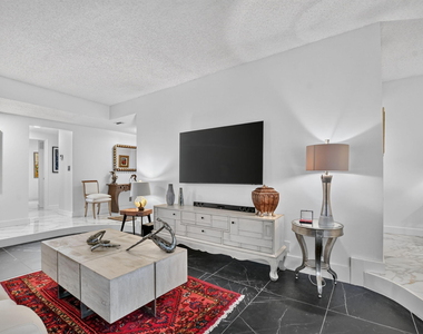 7622 Elm Ridge Drive - Photo Thumbnail 10