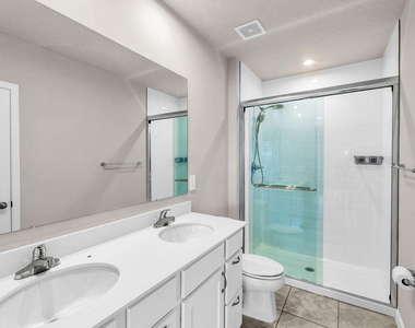 818 Persimmon Place - Photo Thumbnail 12