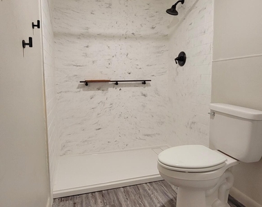 3737 E Turney Avenue - Photo Thumbnail 7