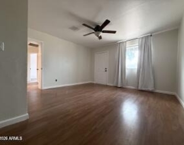 3822 W Yucca Street - Photo Thumbnail 6