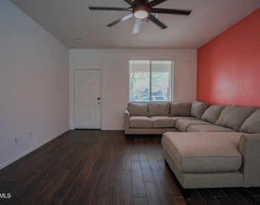 7337 W Magnolia Street - Photo Thumbnail 3