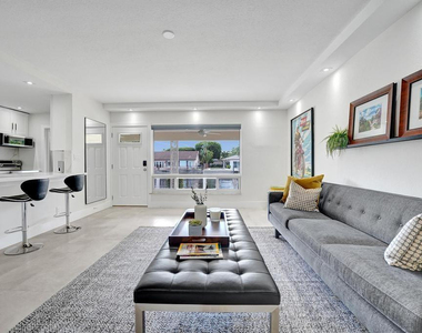 2866 Ne 30th Street - Photo Thumbnail 10